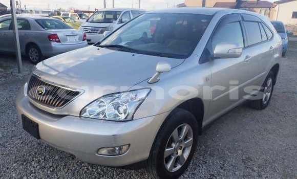 Buy Used Toyota Harrier Silver Car in Port Louis in Port Louis District Buy Used Toyota Harrier Silver Car in Port Louis in Port Louis District
