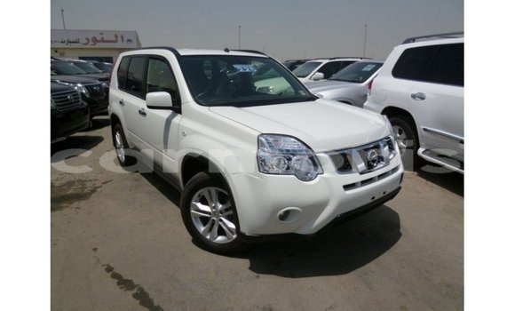 Buy Import Nissan Evalia White Truck in Import - Dubai in Agalega Islands