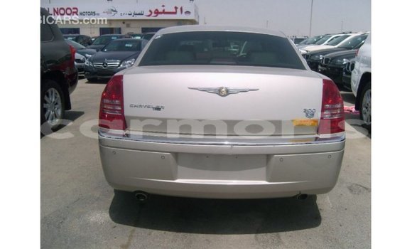Acheter Import Voiture Chrysler 300 Beige à Import - Dubai, Îles Agalega Acheter Import Voiture Chrysler 300 Beige à Import - Dubai, Îles Agalega