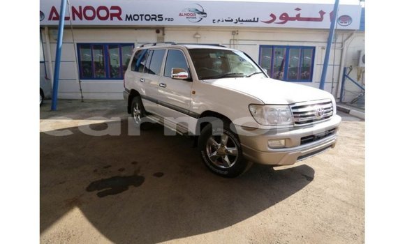 Buy Import Toyota Land Cruiser White Car in Import - Dubai in Agalega Islands Buy Import Toyota Land Cruiser White Car in Import - Dubai in Agalega Islands