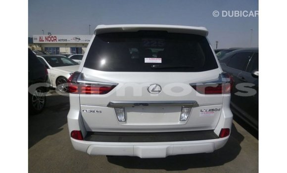 Acheter Import Voiture Lexus LX Blanc à Import - Dubai, Îles Agalega Acheter Import Voiture Lexus LX Blanc à Import - Dubai, Îles Agalega
