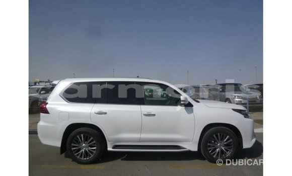 Acheter Import Voiture Lexus LX Blanc à Import - Dubai, Îles Agalega Acheter Import Voiture Lexus LX Blanc à Import - Dubai, Îles Agalega