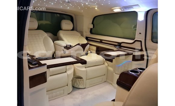 Buy Import Mercedes-Benz 250 Black Car in Import - Dubai in Agalega Islands Buy Import Mercedes-Benz 250 Black Car in Import - Dubai in Agalega Islands