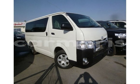 Acheter Import Voiture Toyota Hiace Blanc à Import - Dubai, Îles Agalega Acheter Import Voiture Toyota Hiace Blanc à Import - Dubai, Îles Agalega