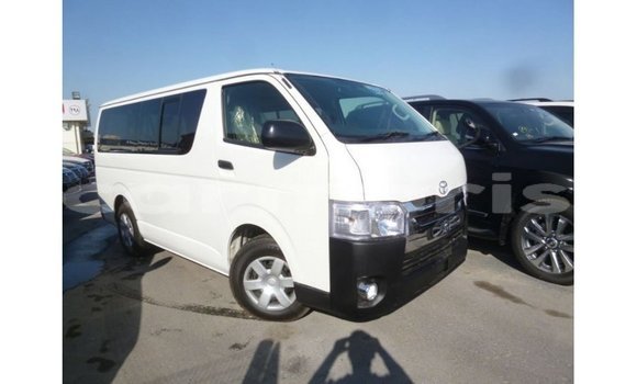 Acheter Import Voiture Toyota Hiace Blanc à Import - Dubai, Îles Agalega Acheter Import Voiture Toyota Hiace Blanc à Import - Dubai, Îles Agalega