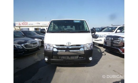 Acheter Import Voiture Toyota Hiace Blanc à Import - Dubai, Îles Agalega Acheter Import Voiture Toyota Hiace Blanc à Import - Dubai, Îles Agalega