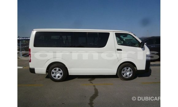 Acheter Import Voiture Toyota Hiace Blanc à Import - Dubai, Îles Agalega Acheter Import Voiture Toyota Hiace Blanc à Import - Dubai, Îles Agalega