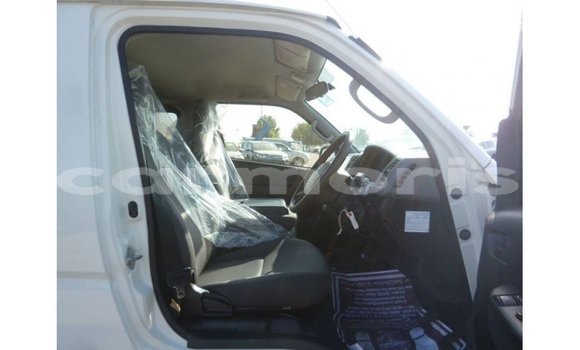 Acheter Import Voiture Toyota Hiace Blanc à Import - Dubai, Îles Agalega Acheter Import Voiture Toyota Hiace Blanc à Import - Dubai, Îles Agalega