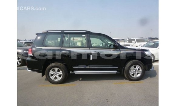 Acheter Import Voiture Toyota Land Cruiser Noir à Import - Dubai, Îles Agalega Acheter Import Voiture Toyota Land Cruiser Noir à Import - Dubai, Îles Agalega