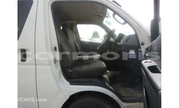 Buy Import Toyota Hiace White Car in Import - Dubai in Agalega Islands Buy Import Toyota Hiace White Car in Import - Dubai in Agalega Islands