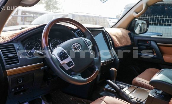 Buy Import Toyota Land Cruiser White Car in Import - Dubai in Agalega Islands Buy Import Toyota Land Cruiser White Car in Import - Dubai in Agalega Islands