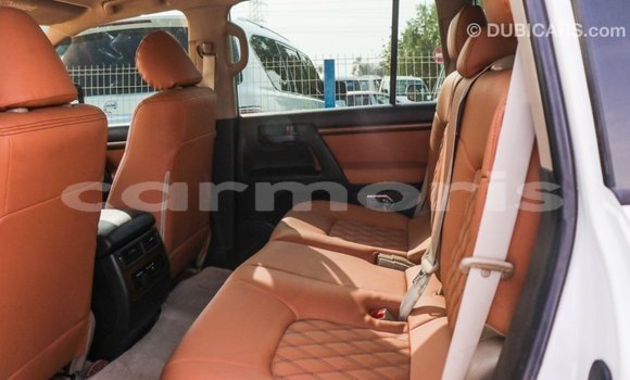 Buy Import Toyota Land Cruiser White Car in Import - Dubai in Agalega Islands Buy Import Toyota Land Cruiser White Car in Import - Dubai in Agalega Islands