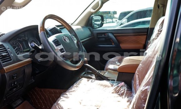 Buy Import Toyota Land Cruiser Black Car in Import - Dubai in Agalega Islands Buy Import Toyota Land Cruiser Black Car in Import - Dubai in Agalega Islands