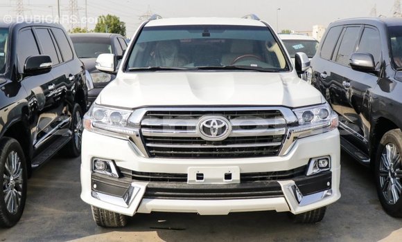 Buy Import Toyota Land Cruiser White Car in Import - Dubai in Agalega Islands Buy Import Toyota Land Cruiser White Car in Import - Dubai in Agalega Islands
