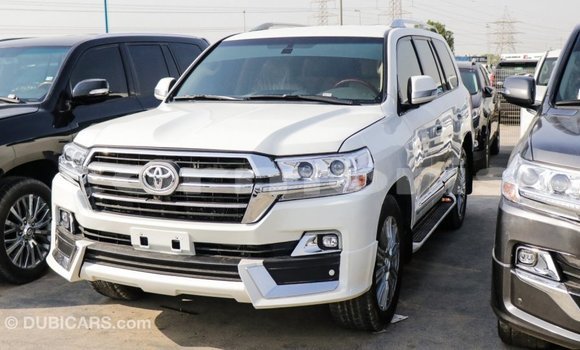 Buy Import Toyota Land Cruiser White Car in Import - Dubai in Agalega Islands Buy Import Toyota Land Cruiser White Car in Import - Dubai in Agalega Islands