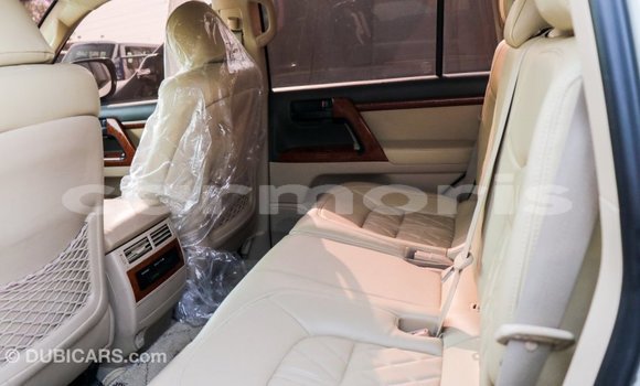 Buy Import Toyota Land Cruiser White Car in Import - Dubai in Agalega Islands Buy Import Toyota Land Cruiser White Car in Import - Dubai in Agalega Islands