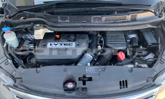 Buy Used Honda Elysion Silver Car in Port Louis in Port Louis District Buy Used Honda Elysion Silver Car in Port Louis in Port Louis District