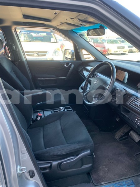 Big with watermark used car for sale in japan honda elysion 2010 13 