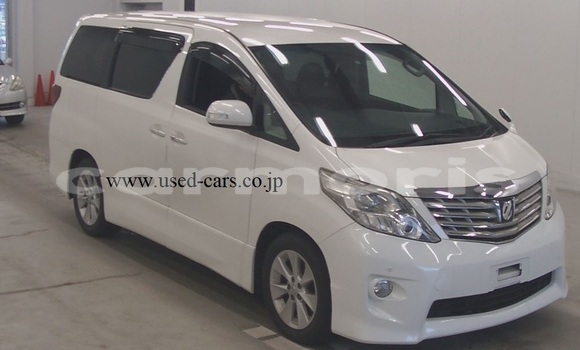 Buy Used Toyota Alphard White Car in Port Louis in Port Louis District Buy Used Toyota Alphard White Car in Port Louis in Port Louis District