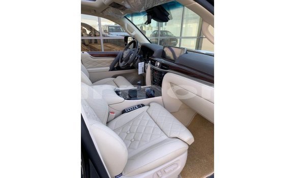 Acheter Import Voiture Lexus LX Beige à Import - Dubai, Îles Agalega Acheter Import Voiture Lexus LX Beige à Import - Dubai, Îles Agalega