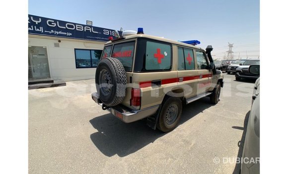 Buy Import Toyota Land Cruiser Beige Car in Import - Dubai in Agalega Islands Buy Import Toyota Land Cruiser Beige Car in Import - Dubai in Agalega Islands