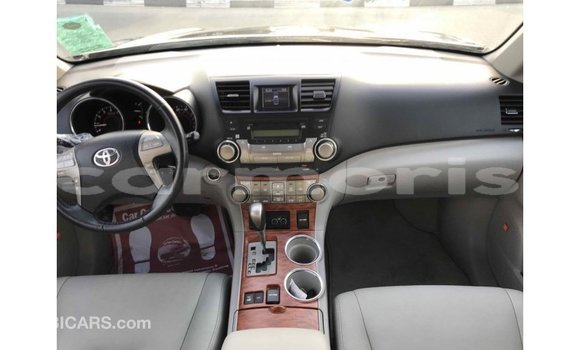 Buy Import Toyota Highlander Black Car in Import - Dubai in Agalega Islands Buy Import Toyota Highlander Black Car in Import - Dubai in Agalega Islands