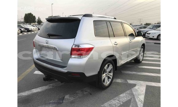 Buy Import Toyota Highlander Other Car in Import - Dubai in Agalega Islands Buy Import Toyota Highlander Other Car in Import - Dubai in Agalega Islands