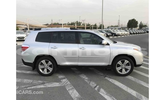 Buy Import Toyota Highlander Other Car in Import - Dubai in Agalega Islands Buy Import Toyota Highlander Other Car in Import - Dubai in Agalega Islands