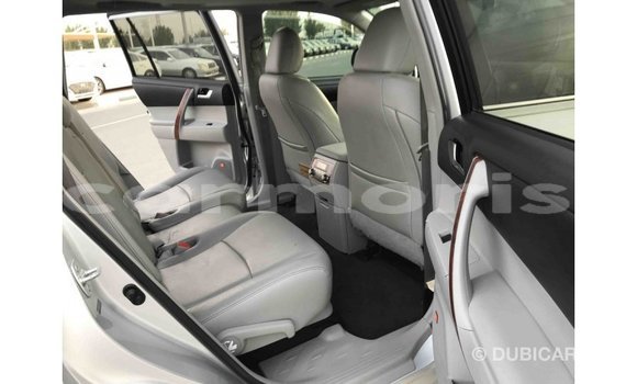 Buy Import Toyota Highlander Other Car in Import - Dubai in Agalega Islands Buy Import Toyota Highlander Other Car in Import - Dubai in Agalega Islands