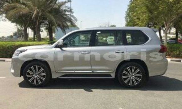 Buy Used Lexus LX 570 Silver Car in Arsenal in Pamplemousses District Buy Used Lexus LX 570 Silver Car in Arsenal in Pamplemousses District