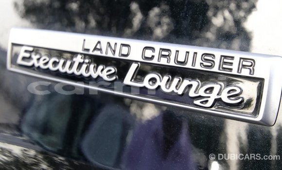 Acheter Import Voiture Toyota Land Cruiser Noir à Import - Dubai, Îles Agalega Acheter Import Voiture Toyota Land Cruiser Noir à Import - Dubai, Îles Agalega