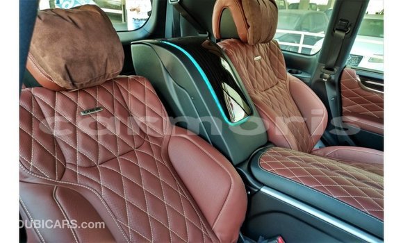 Acheter Import Voiture Lexus LX Noir à Import - Dubai, Îles Agalega Acheter Import Voiture Lexus LX Noir à Import - Dubai, Îles Agalega