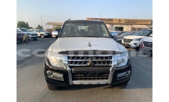 Buy Import Mitsubishi Pajero Black Car in Import - Dubai in Agalega Islands Buy Import Mitsubishi Pajero Black Car in Import - Dubai in Agalega Islands