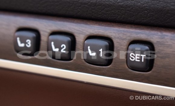 Acheter Import Voiture Toyota Land Cruiser Blanc à Import - Dubai, Îles Agalega Acheter Import Voiture Toyota Land Cruiser Blanc à Import - Dubai, Îles Agalega