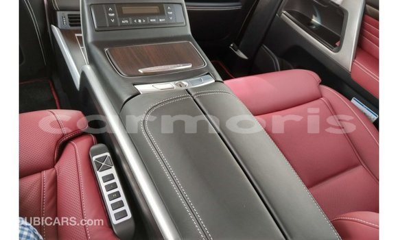 Acheter Import Voiture Toyota Land Cruiser Noir à Import - Dubai, Îles Agalega Acheter Import Voiture Toyota Land Cruiser Noir à Import - Dubai, Îles Agalega