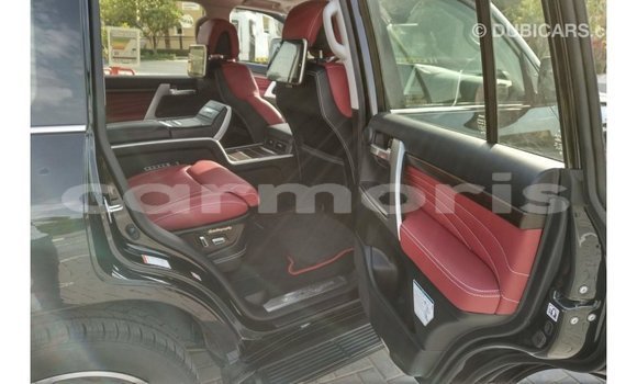 Acheter Import Voiture Toyota Land Cruiser Noir à Import - Dubai, Îles Agalega Acheter Import Voiture Toyota Land Cruiser Noir à Import - Dubai, Îles Agalega