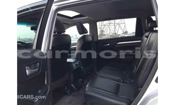 Buy Import Toyota Highlander Other Car in Import - Dubai in Agalega Islands Buy Import Toyota Highlander Other Car in Import - Dubai in Agalega Islands