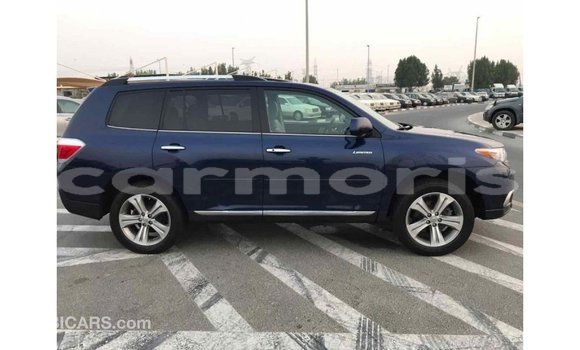Buy Import Toyota Highlander Blue Car in Import - Dubai in Agalega Islands Buy Import Toyota Highlander Blue Car in Import - Dubai in Agalega Islands
