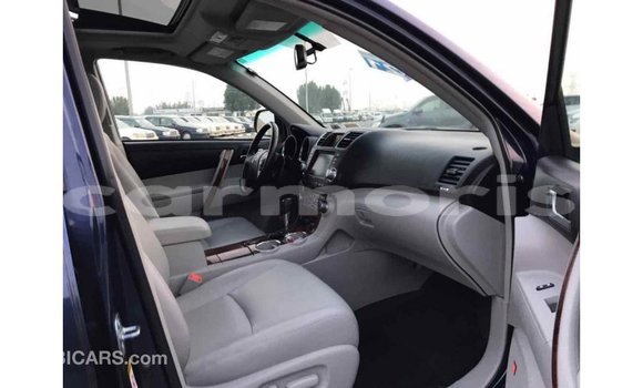 Buy Import Toyota Highlander Blue Car in Import - Dubai in Agalega Islands Buy Import Toyota Highlander Blue Car in Import - Dubai in Agalega Islands