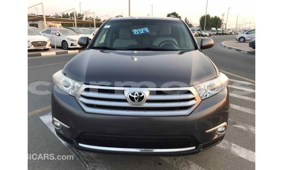 Buy Import Toyota Highlander Other Car in Import - Dubai in Agalega Islands Buy Import Toyota Highlander Other Car in Import - Dubai in Agalega Islands