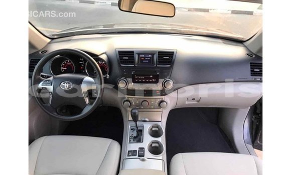 Buy Import Toyota Highlander Other Car in Import - Dubai in Agalega Islands Buy Import Toyota Highlander Other Car in Import - Dubai in Agalega Islands
