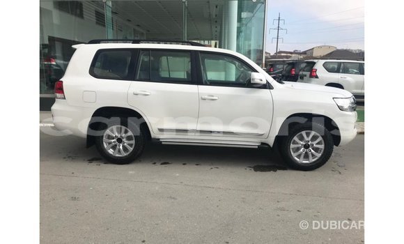 Buy Import Toyota Land Cruiser White Car in Import - Dubai in Agalega Islands Buy Import Toyota Land Cruiser White Car in Import - Dubai in Agalega Islands