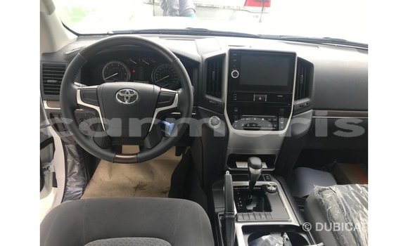 Buy Import Toyota Land Cruiser White Car in Import - Dubai in Agalega Islands Buy Import Toyota Land Cruiser White Car in Import - Dubai in Agalega Islands