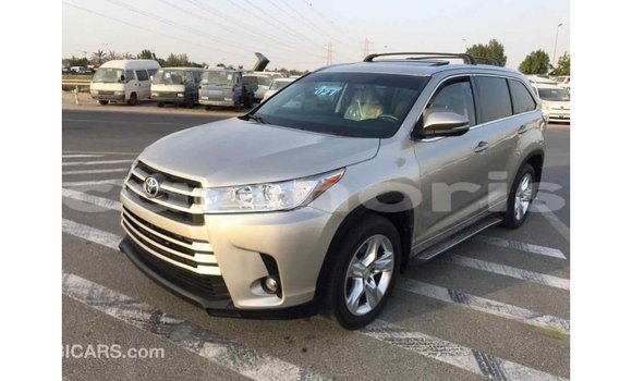 Buy Import Toyota Highlander Beige Car in Import - Dubai in Agalega Islands Buy Import Toyota Highlander Beige Car in Import - Dubai in Agalega Islands