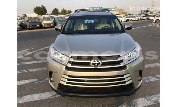 Buy Import Toyota Highlander Beige Car in Import - Dubai in Agalega Islands Buy Import Toyota Highlander Beige Car in Import - Dubai in Agalega Islands