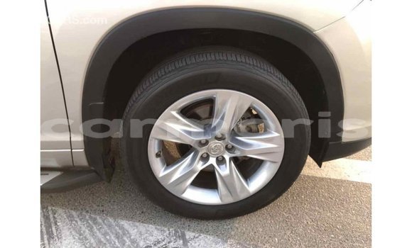 Buy Import Toyota Highlander Beige Car in Import - Dubai in Agalega Islands Buy Import Toyota Highlander Beige Car in Import - Dubai in Agalega Islands