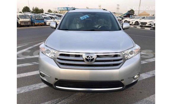 Buy Import Toyota Highlander Other Car in Import - Dubai in Agalega Islands Buy Import Toyota Highlander Other Car in Import - Dubai in Agalega Islands