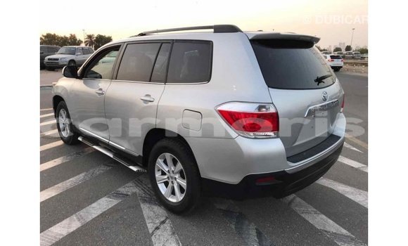 Buy Import Toyota Highlander Other Car in Import - Dubai in Agalega Islands Buy Import Toyota Highlander Other Car in Import - Dubai in Agalega Islands