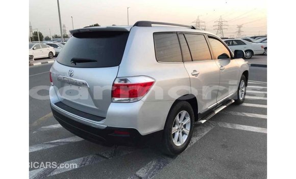 Buy Import Toyota Highlander Other Car in Import - Dubai in Agalega Islands Buy Import Toyota Highlander Other Car in Import - Dubai in Agalega Islands