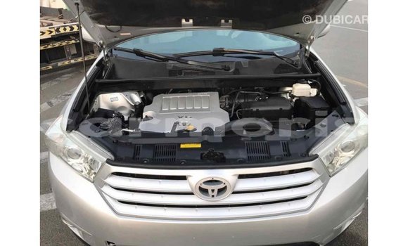 Buy Import Toyota Highlander Other Car in Import - Dubai in Agalega Islands Buy Import Toyota Highlander Other Car in Import - Dubai in Agalega Islands